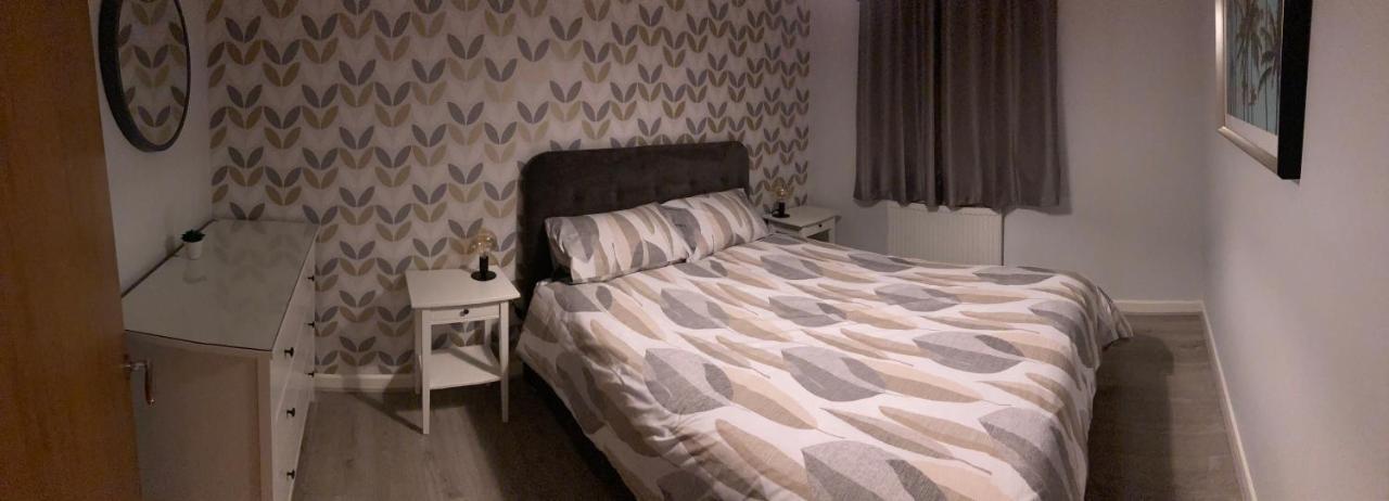 Chapel Court Apartments Cannock Esterno foto
